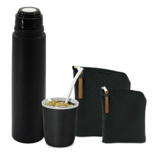 Termo, mate viajero y estuches
