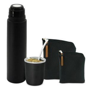 Termo, mate viajero y estuches