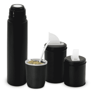 Termo, mate viajero y latas