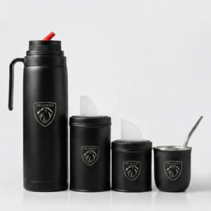 Termo media manija, mate viajero y latas